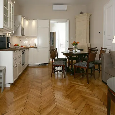 Mjz Old Town Apartment